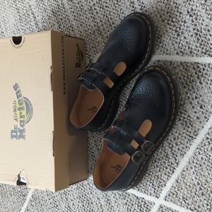 Dr. Martens 8065 Mary Jane size 9US